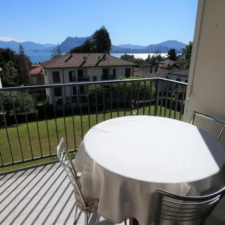 Casa Clivia - 3 Bedroom With View Apartament Stresa