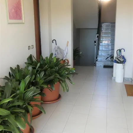 Casa Clivia - 3 Bedroom With View Апартаменти